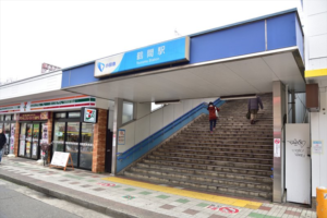 鶴間駅の画像